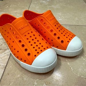 Native shoes Orange size C11